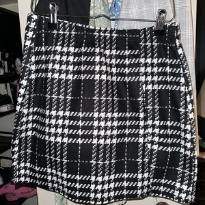 Black and white plaid skirt